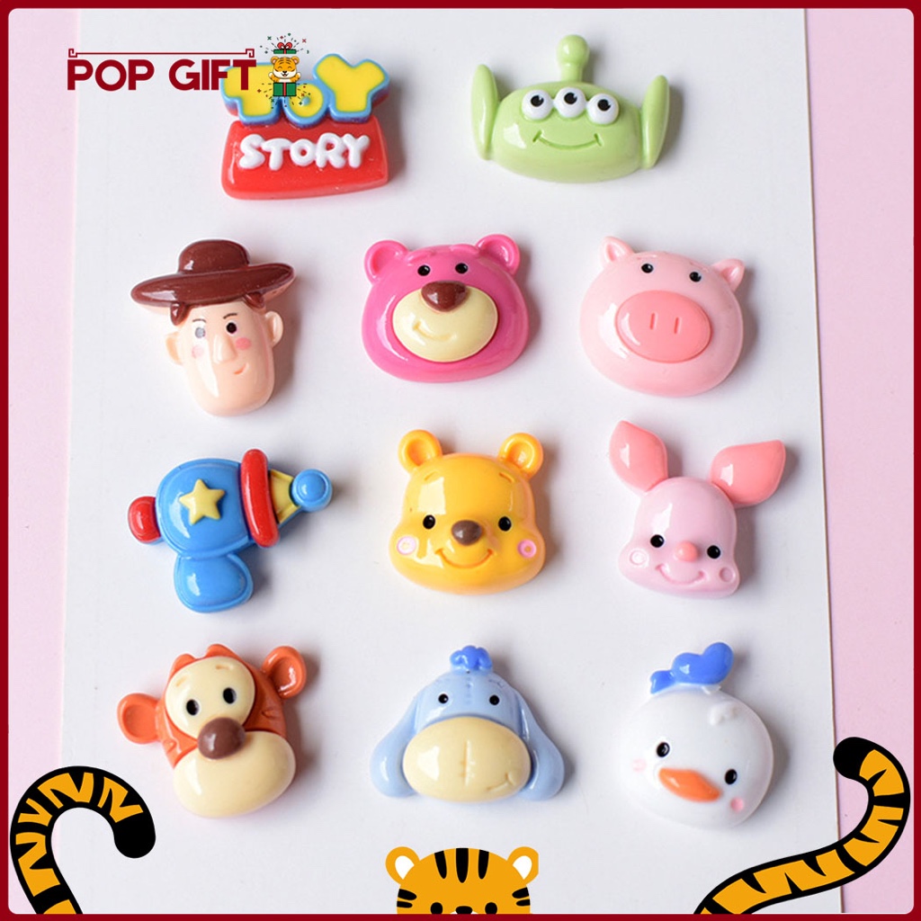 

PG 1 Pcs Resin Clay 3D Lucu Karakter Toy Story Untuk DIY Dompet /Gantungan Kunci Stiker 3D Aksesoris