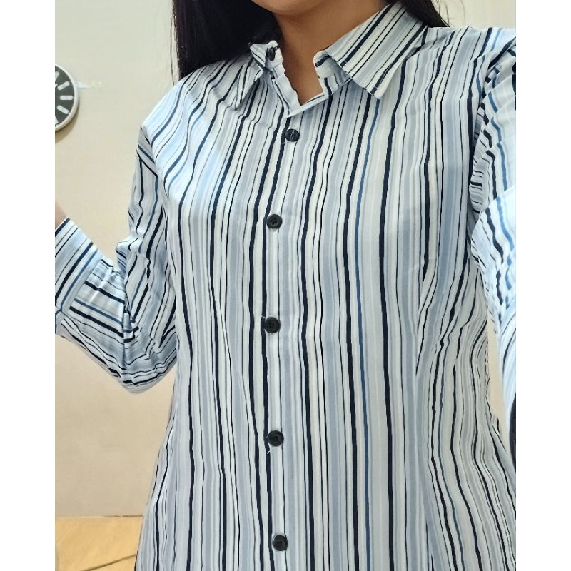 Kemeja salur biru wanita | kemeja garis garis biru lengan panjang