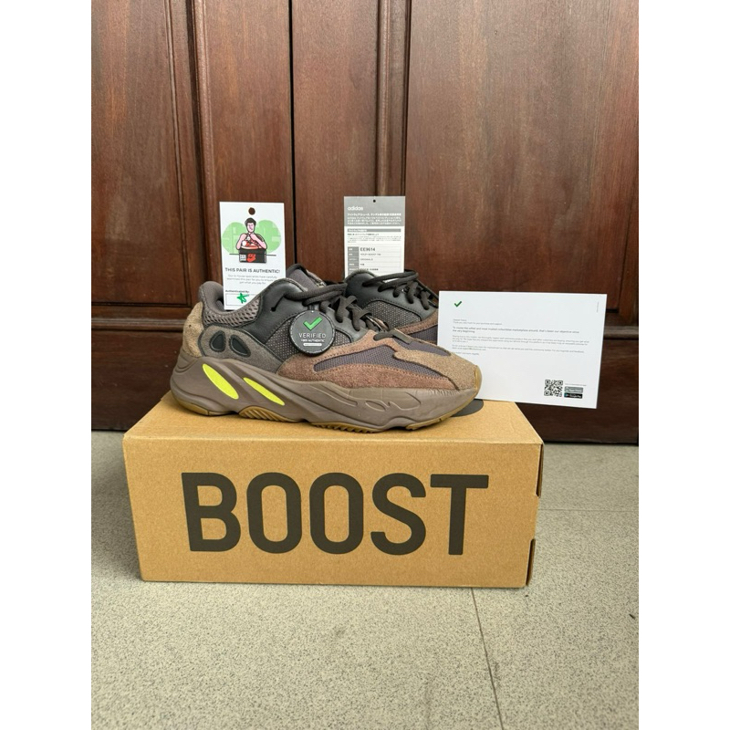 Preloved Adidas Yeezy 700 Mauve Original kick avenue