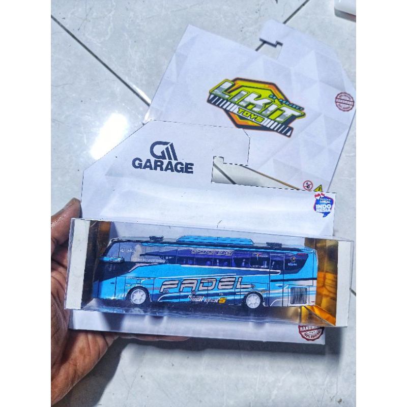 Miniatur bis basuri RATU PANDORA ASYROF JET BUS 5 / diecast bus 1/87