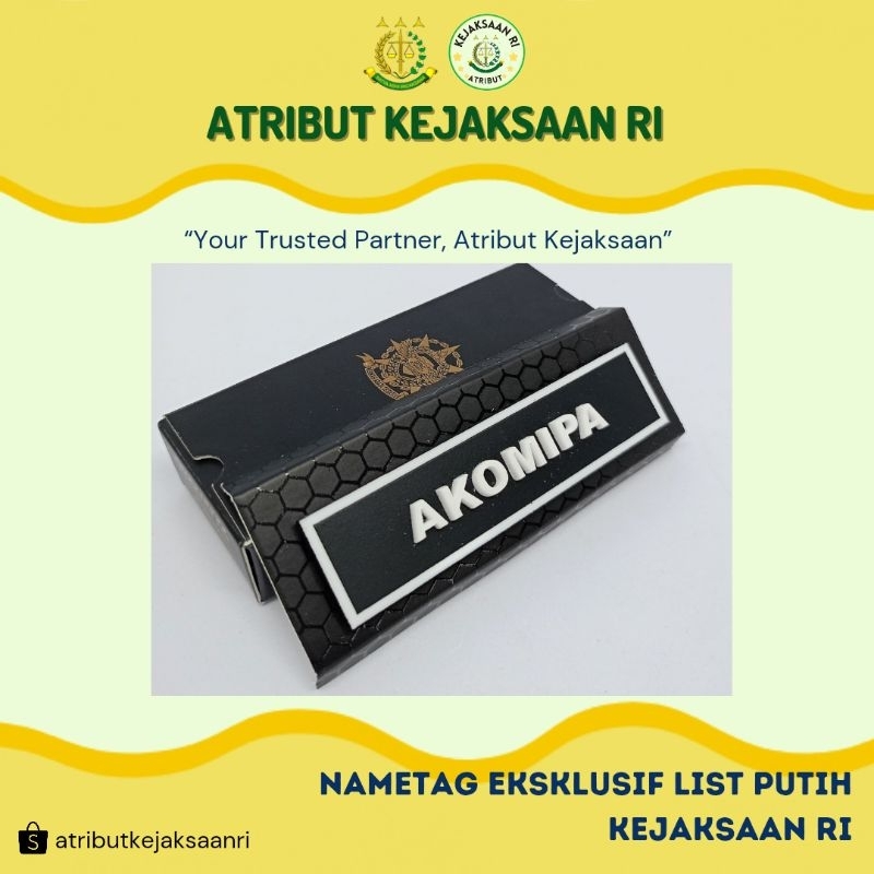 

ATRIBUT KEJAKSAAN RI - PAPAN NAMA NAMETAG EXCLUSIVE DOFF HITAM LIST PUTIH KEJAKSAAN RI