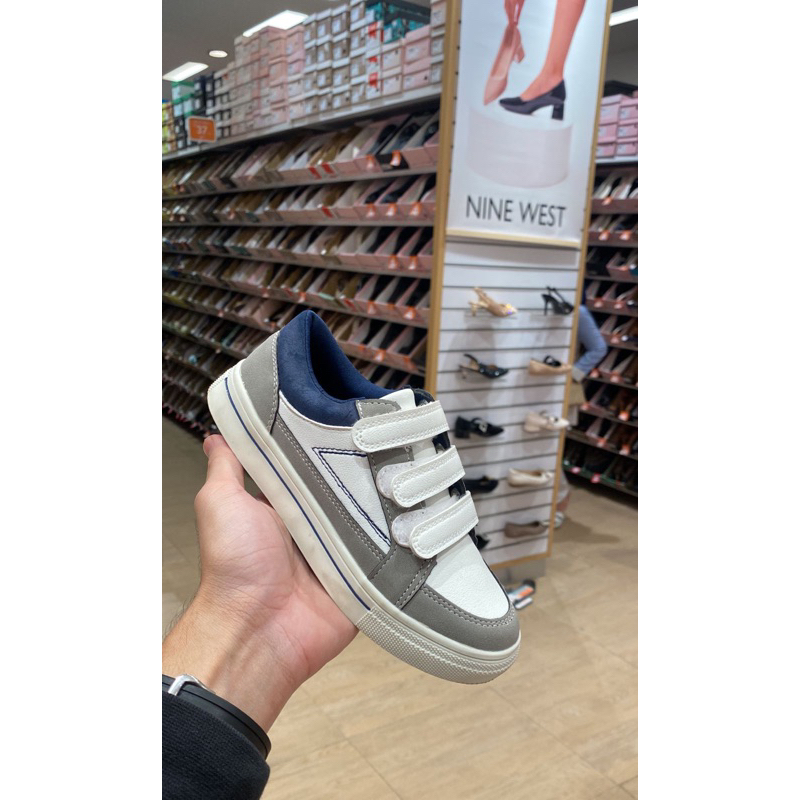 Payless American Eagle Mens Childrens Nolan Strap Sneakers - White harga normal 429000