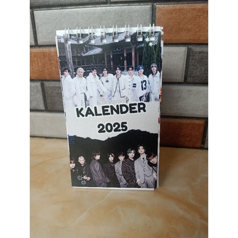 

KALENDER 2025 STRAY KIDS - HOP - FANKIT STRAY KIDS -
