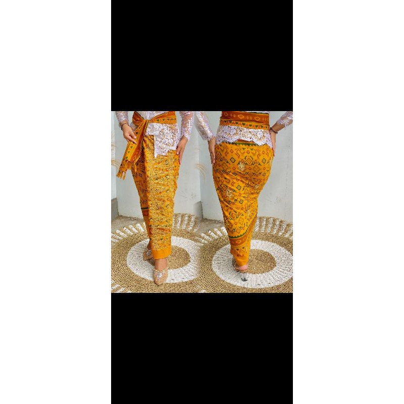 One Set Kamen Endek Tumpal Bali