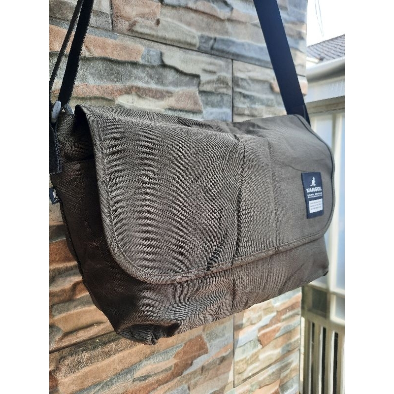 Slingbag Abu KANGOL - TAS PRELOVED BRANDED ORIGINAL
