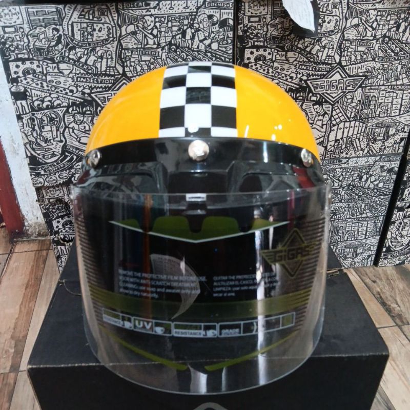 HELM GIGAS RETRO CLASIC
