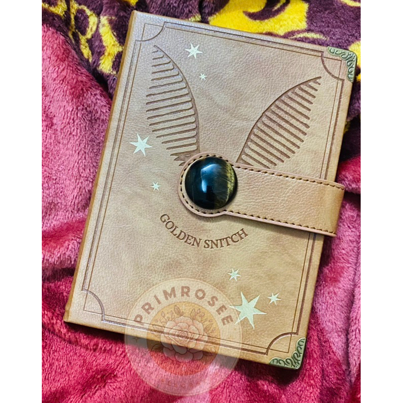

[SG] Harry Potter x Miniso singapore x HARRY POTTER Gryffindor Slytherin Ravenclaw Hufflepuff golden snitch buku notebook tebal kulit sintesis