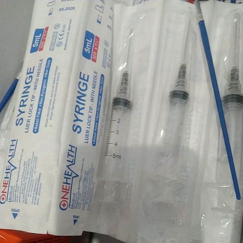 

suntikan buat lem akrilik