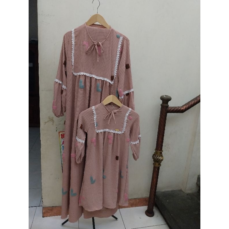 gamis pompom aleva triset #triset #pompom
