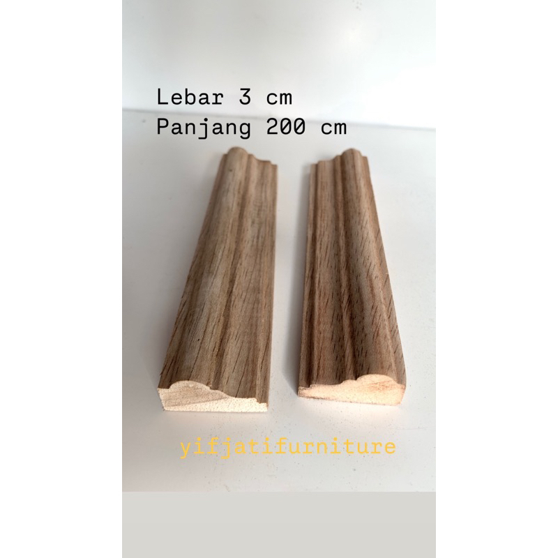 Lis Kayu Wall Moulding