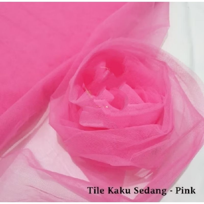 

Kain Tile Kaku meteran sedang 125x100cm serba guna