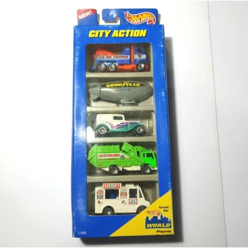 Hot Wheels City Action Gift pack Good year ice Cream truck