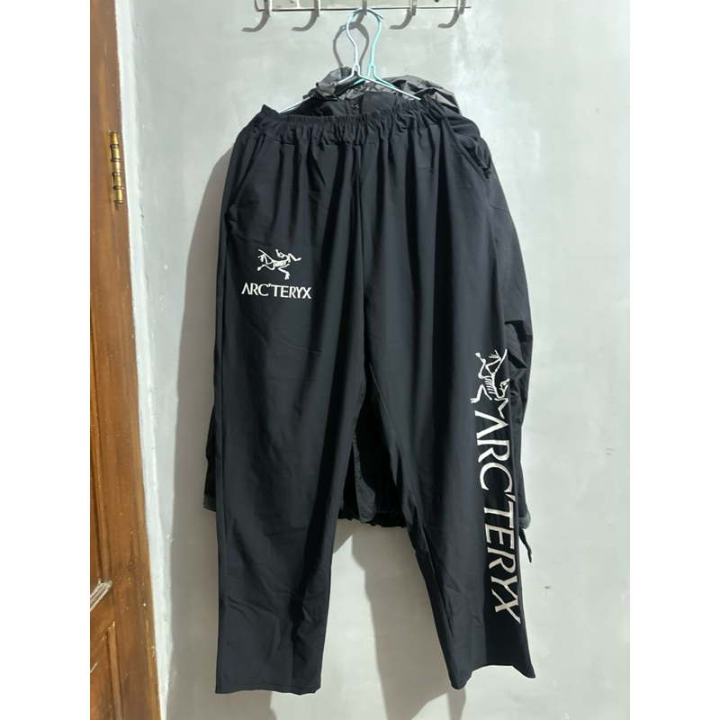 Celana Arcteryx Black