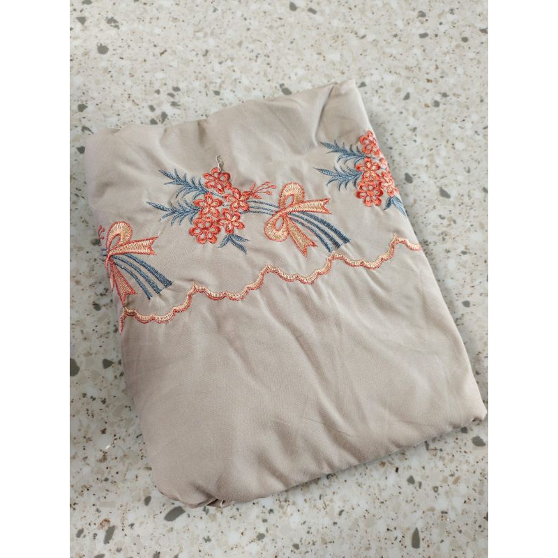 MUKENA TERUSAN ANAK REMAJA BORDIR MOTIF PITA