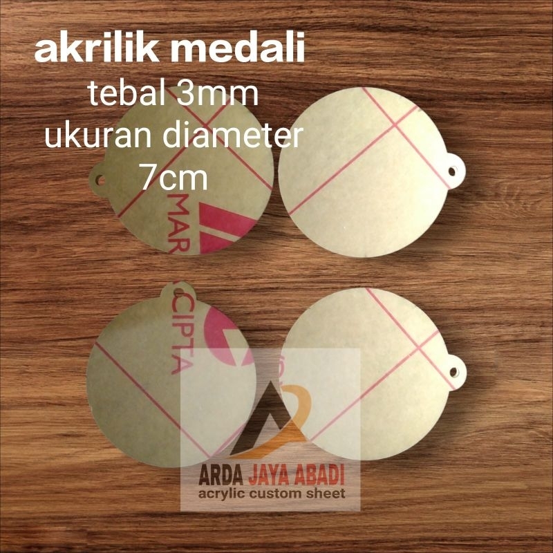 

Akrilik medali diameter 7cm bahan untuk medali merek ma
