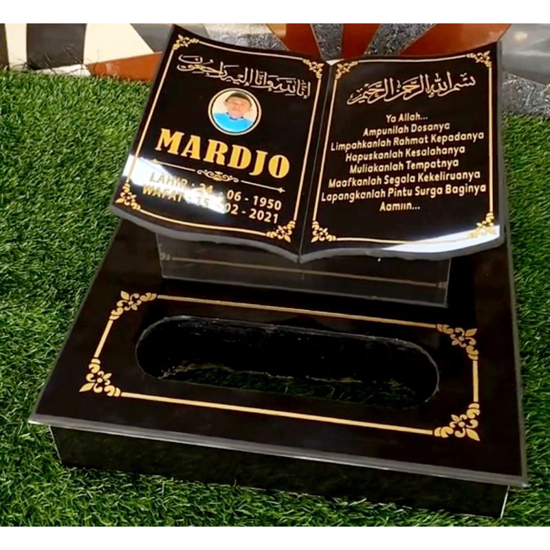 Batu Nisan Buku Uk 40x30 Plus Foto Premium