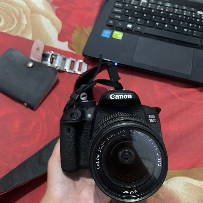 Kamera DSLR Canon 600D Layar Lipat dslr mirorless digital second bekas murah berkualitas neg