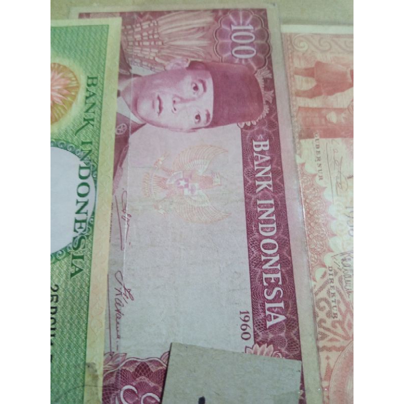 100 rp sukarno