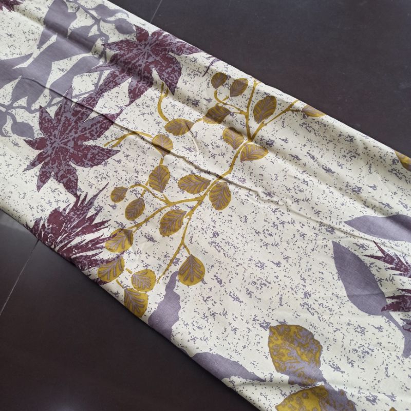 ht kain batik abstrak daun modern batik krem lylac motif ecoprint