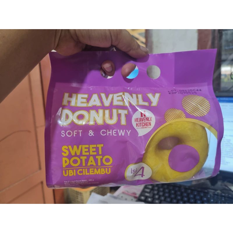 

HEAVENLY DONUT CILEMBU JUMBO ISI 4