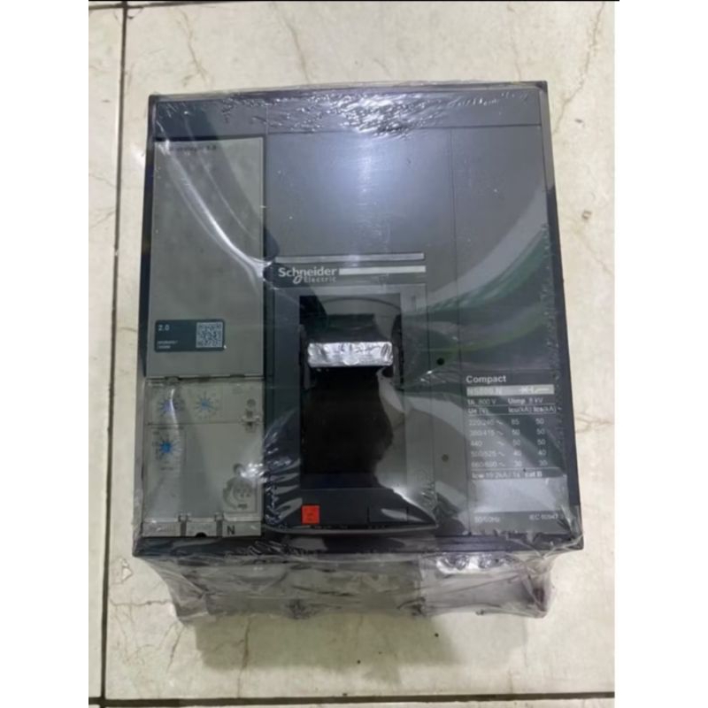 MCCB SCHNEIDER N800 N 800A. 3POLL  