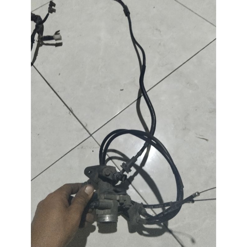 TB trotobody honda revo fi injeksi original ( seken )