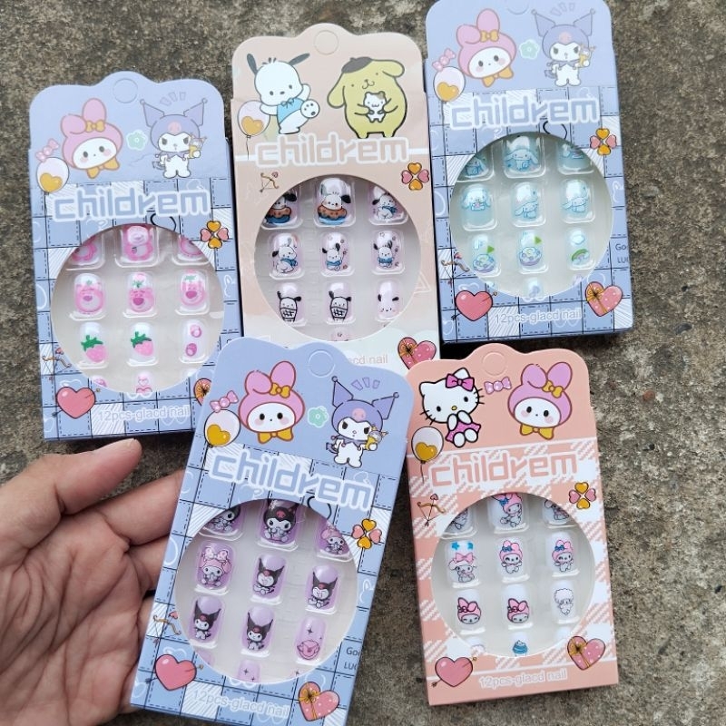 Aksesoris kuku palsu anak sanrio lucu