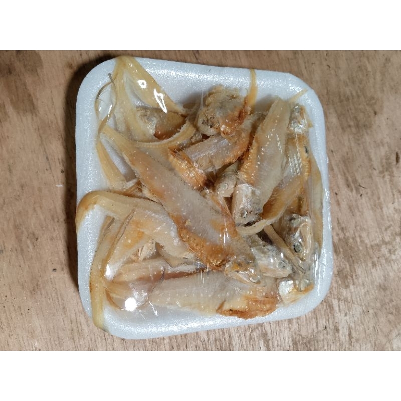 

ikan asin bulu ayam termurah 15.000