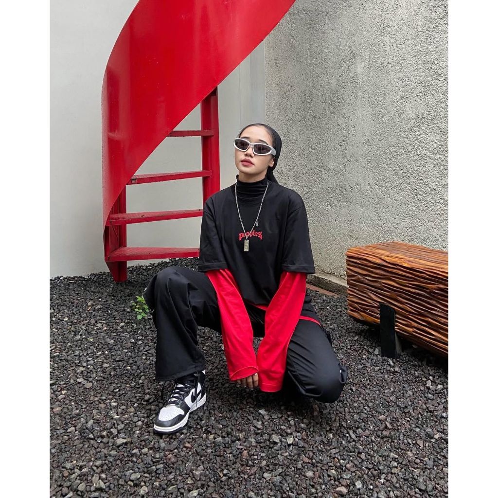 Peoples kaos pria unisex doubler layer logo peoples - hitam merah