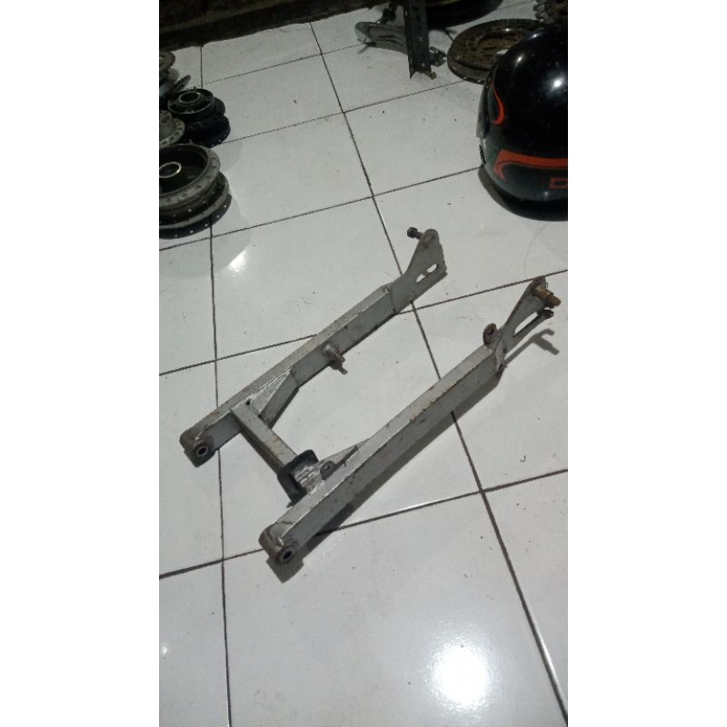 swing arm Suzuki smash 110 old