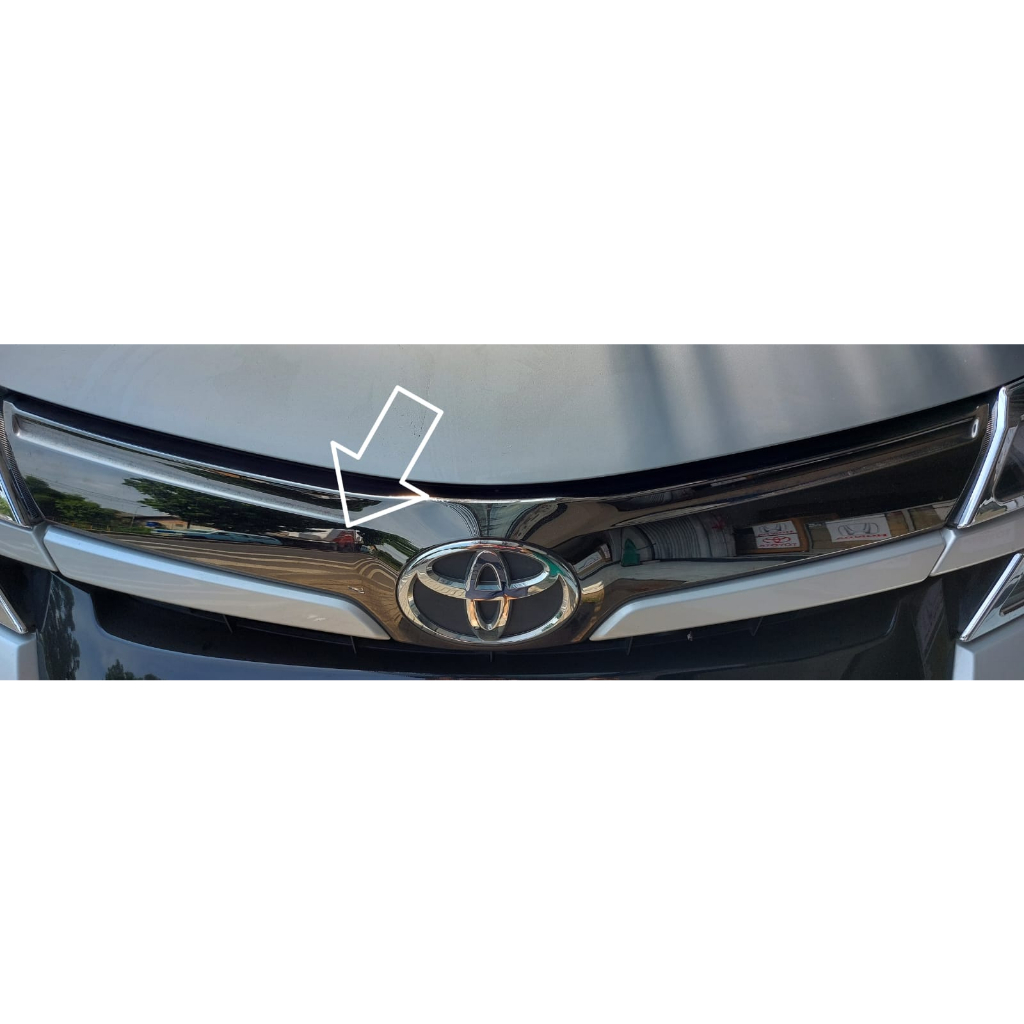 Moulding Radiator Grille Toyota Avanza. Original 53121-BZ550.