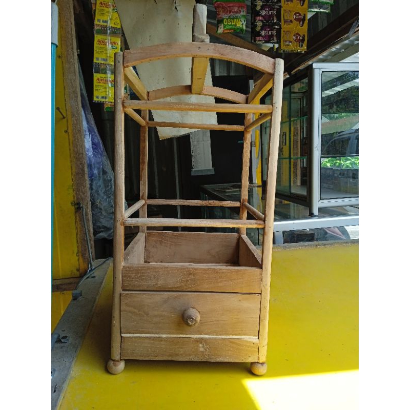 Kandang burcil sudah vernis, ruji fiber