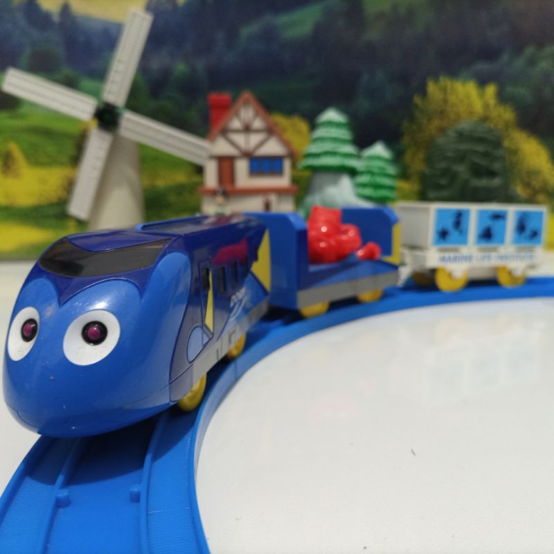 Takara Tomy Plarail Disney Pixar Dream Railway Dory Cruising Express