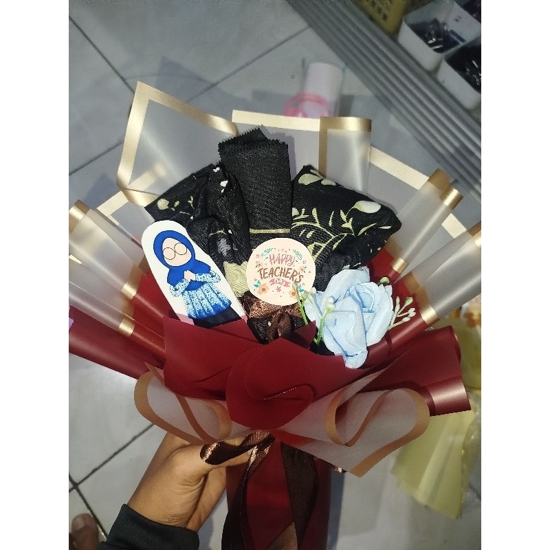 Buket Hijab Motif Persegi Empat
