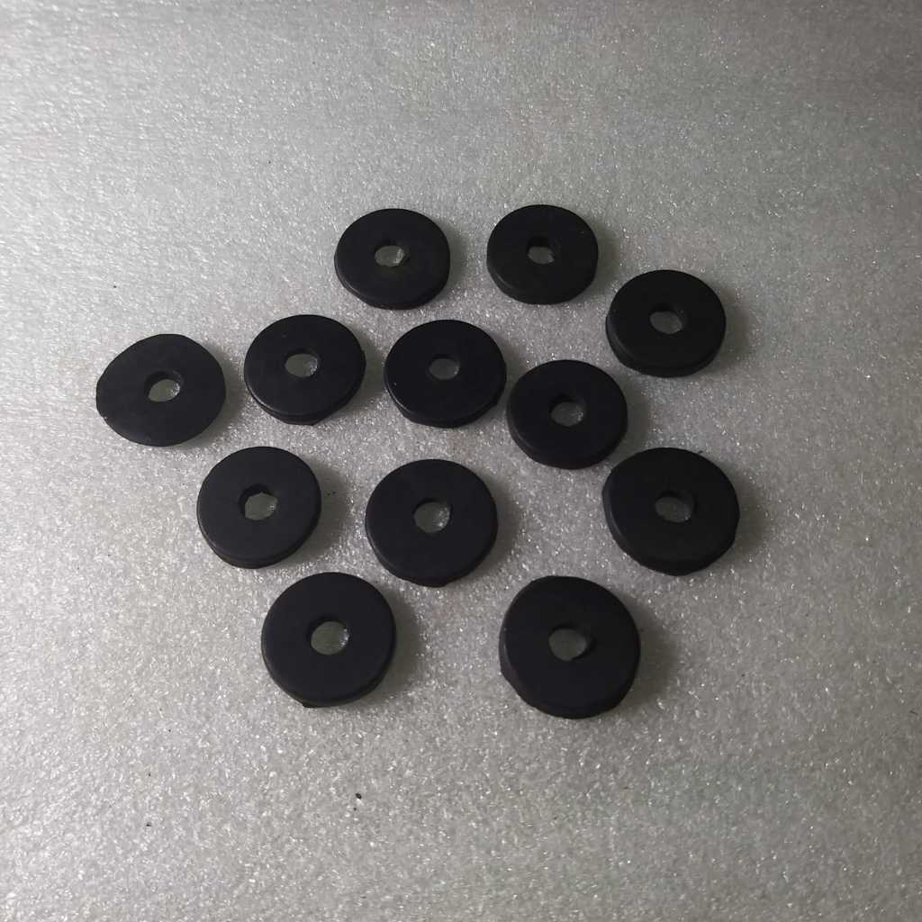 Karet ring ganjelan baut universal diameter luar 20mm diameter dalam 2mm tebal 2mm
