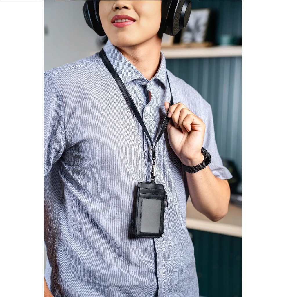 

DOMPET KARTU CARD HOLDER LANYARD CLEO