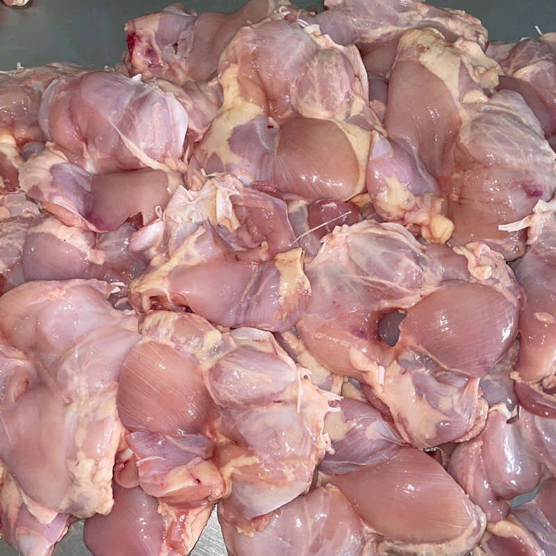 

Paha Ayam Fillet SEGAR Tanpa Kulit 1KG HALAL 100%