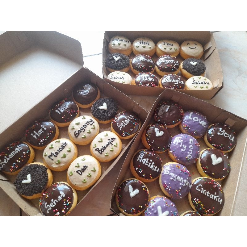 

Donat ucapan Hari ibu /Hari Natal/Tahun baru