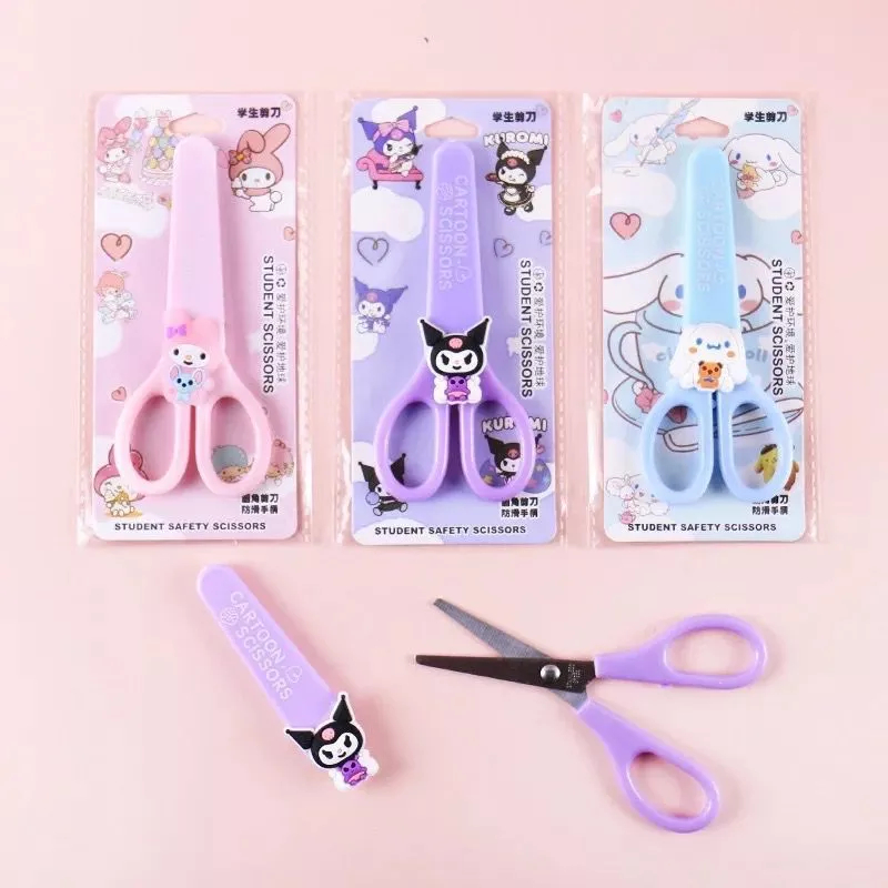

Gunting Lucu Karakter Sanrio dengan Penutup Gunting Anak Sekolah Anti Karat Motif Sanrio Kuromi CInnamoroll My Melody