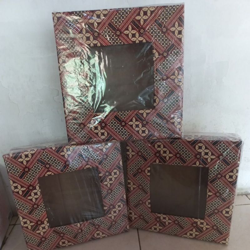 

Kotak Hantaran Dus Kotak Hampers Kotak Kue