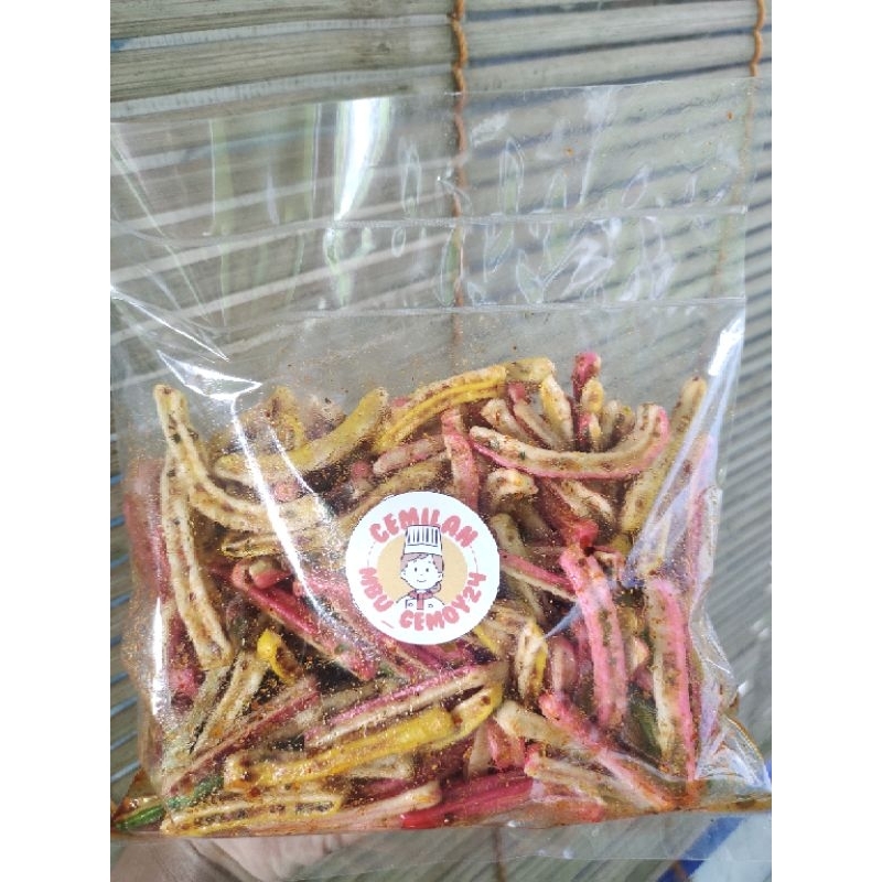 

KERUPUK BETON KEMASAN 200GR/250GR BY CEMILAN MBU_GEMOY24