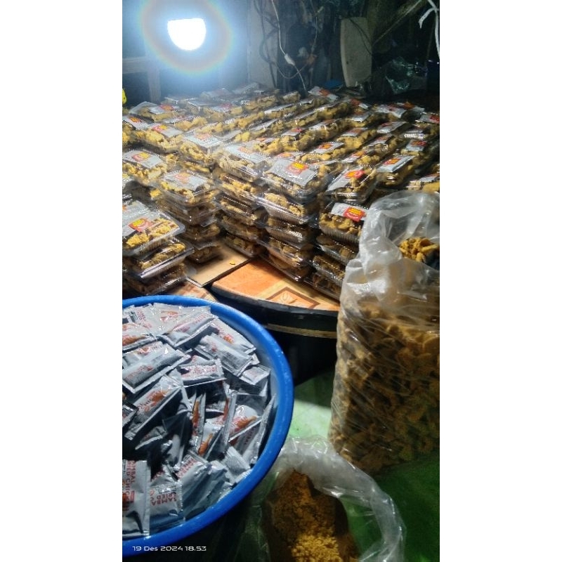 

keripik kulit ayam crispy 800gram