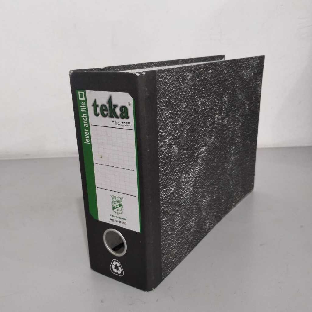 

Ordner Teka Hijau Kwarto 402