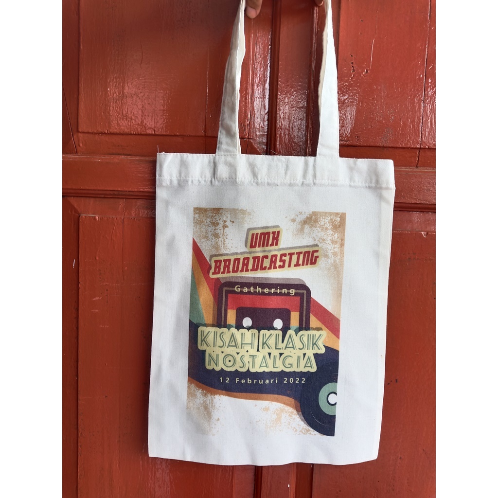 

Tas Tote Bag Kanvas Premium Full Colour 36x33x7 Resleting Awet, Berkualitas, Ramah Lingkungan