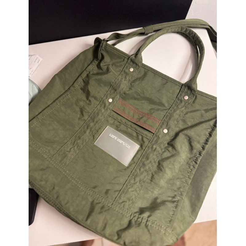 BTV CRUNCH CARRYALL 02 OLIVE / TAS BTV ORIGINAL