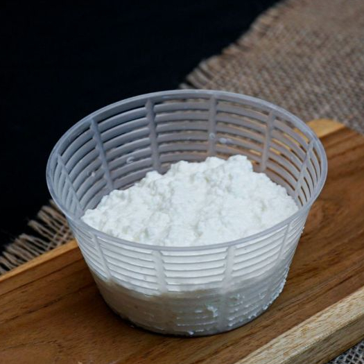 

Camilla La Mozzarella Ricotta Fresh Cheese
