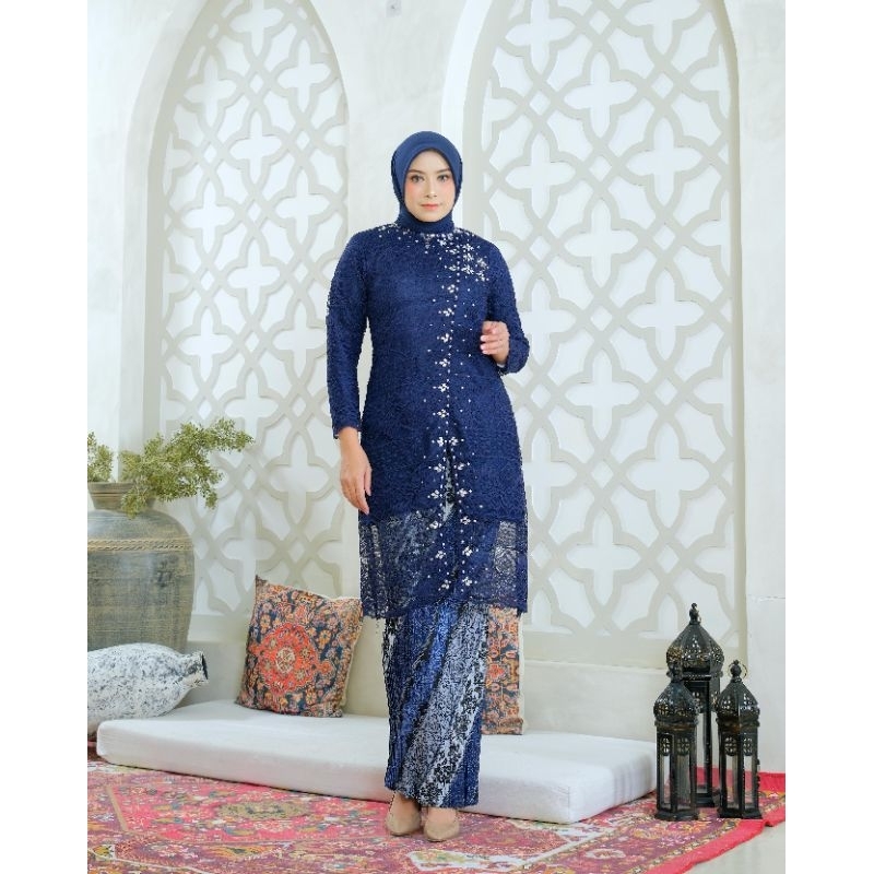 Syakila Set Kebaya Tunik Brukat Malika (NJM)