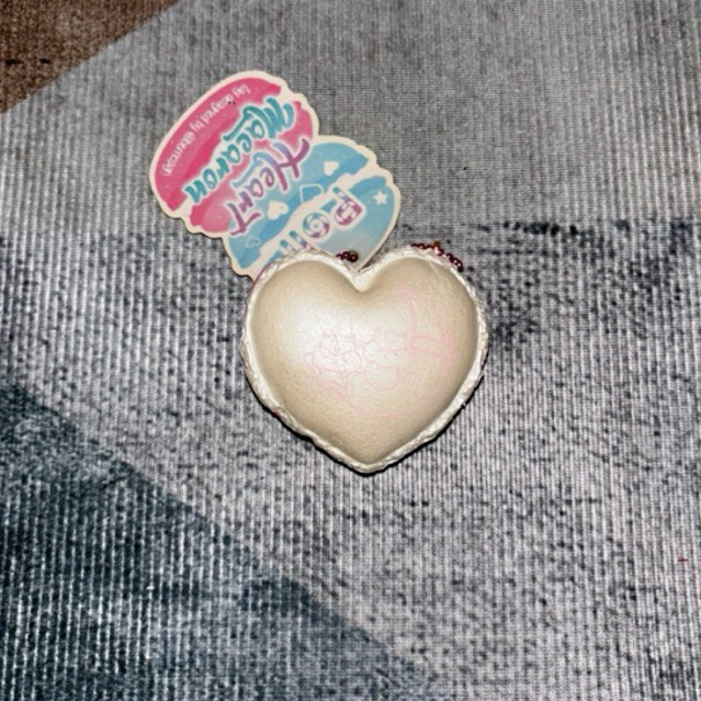 SQUISHY LICENSED MURAH Mini Poli Heart Macaroon White Rare Preloved