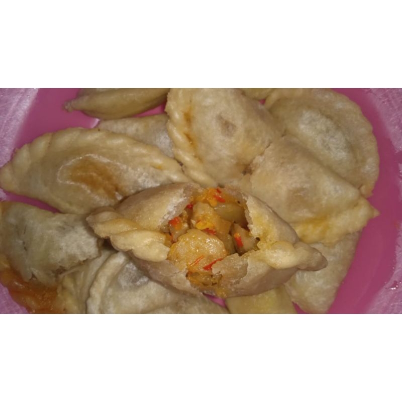 

Cireng isi ayam suwir pedas/Original