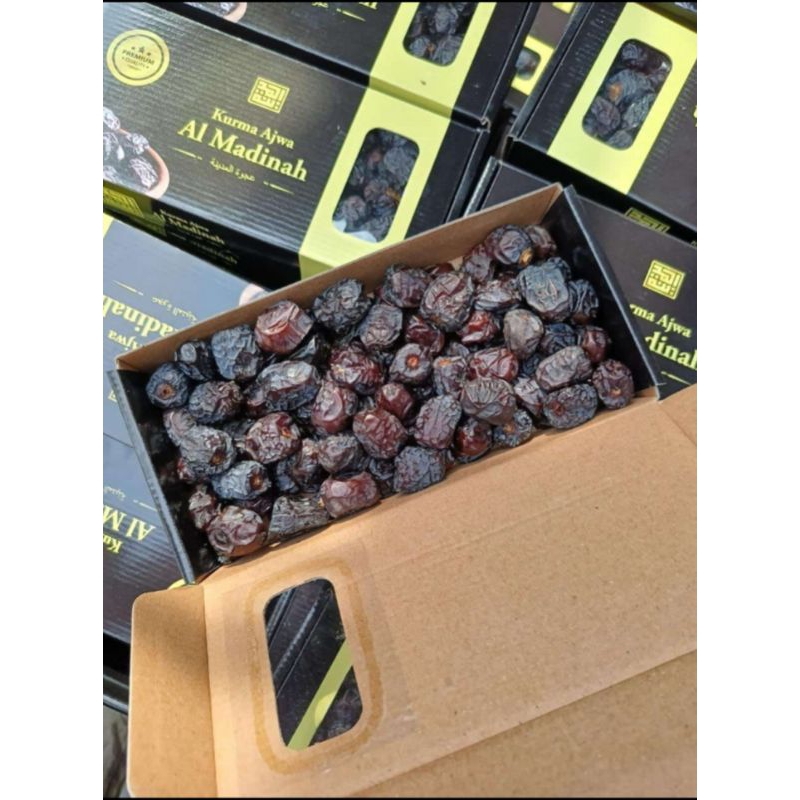 

Kurma ajwa AL-MADINAH original packaging